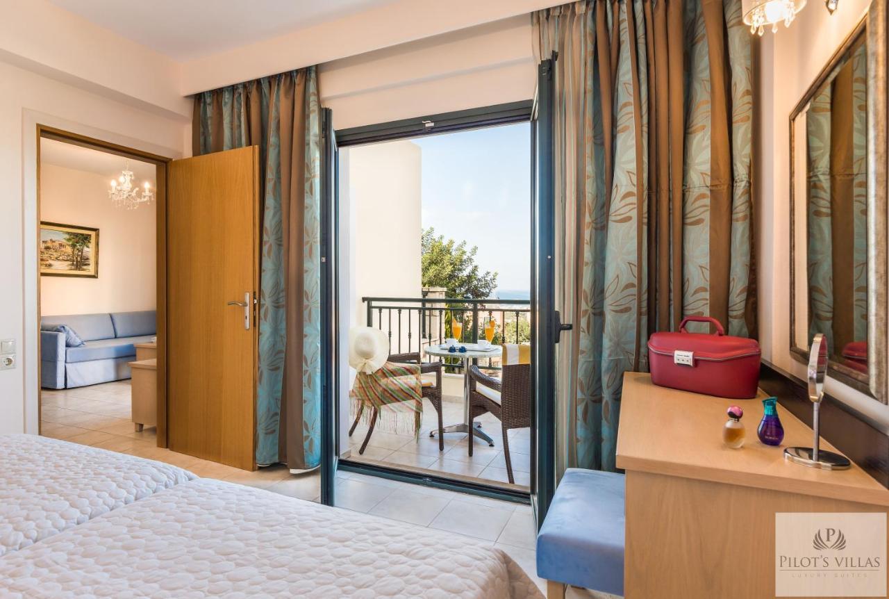 Pilot'S Villas Luxury Suites Херсониссос Экстерьер фото